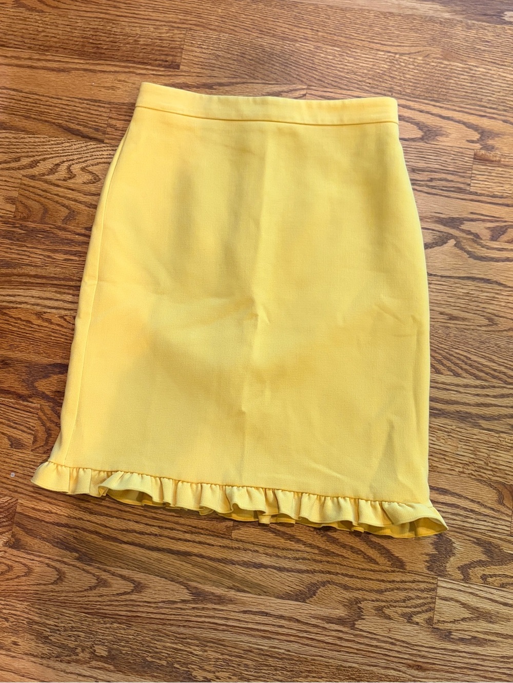 NWOT Ann Taylor Yellow Ruffle Pencil Skirt - 00P